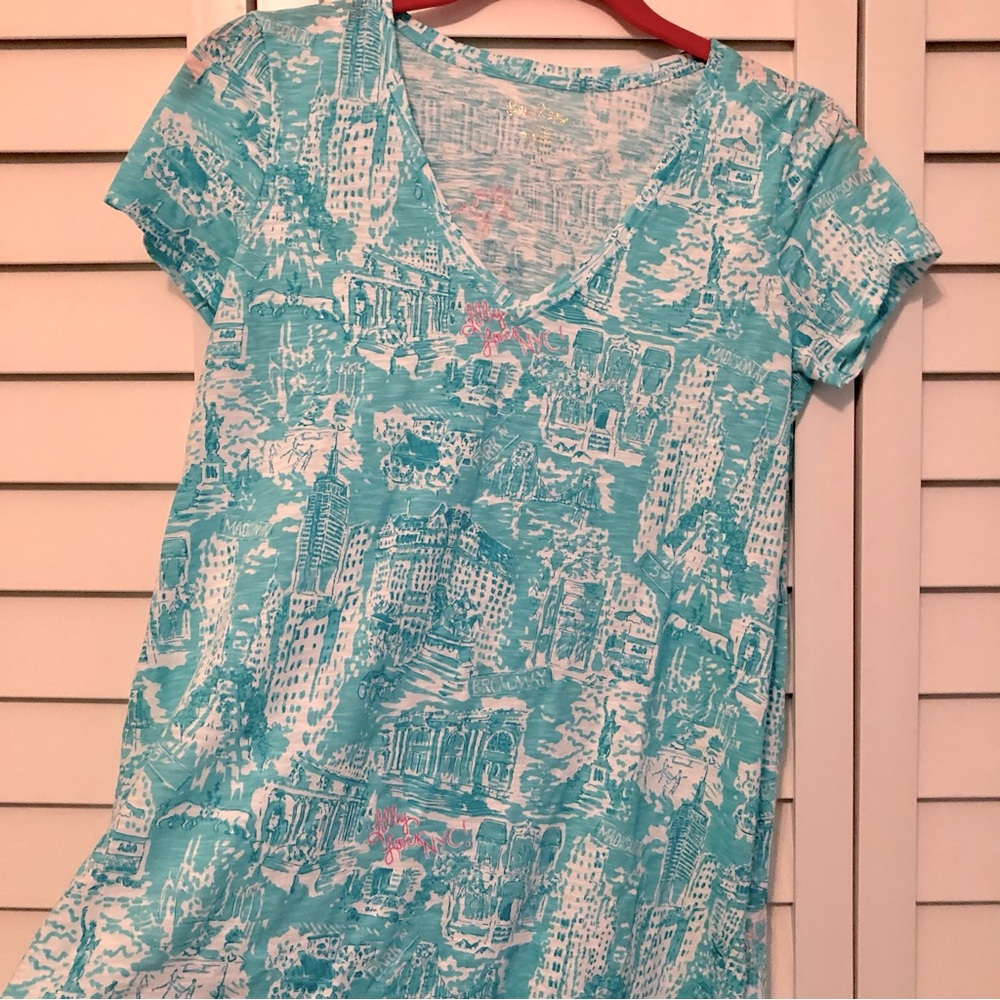 Lilly Pulitzer Etta V-Neck Tee